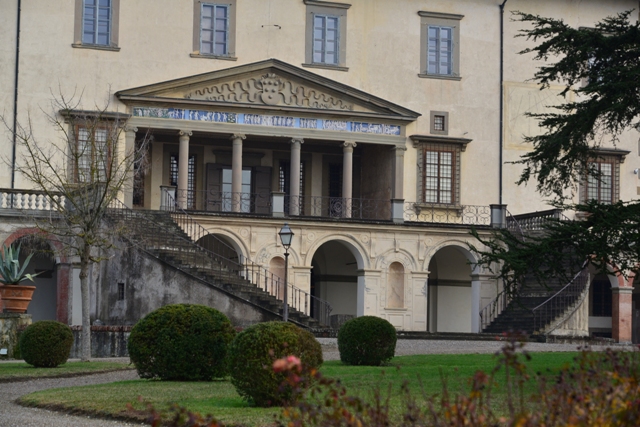 MONTALBANO-INGRESSO-VILLA-DEI-MEDICI-POGGIO-A-CAIANO