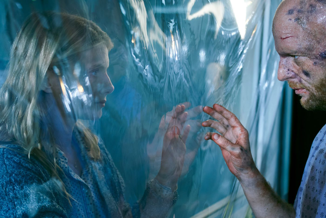 Mélanie Laurent en Oxygen de Alexandre Aja