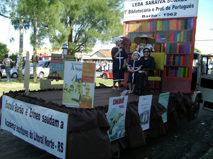 ESCOLAS HOMENAGEIAM ESCRITORES - FENAPEIXE