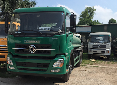 xe-phun-nuoc-rua-duong-dongfeng-3-chan