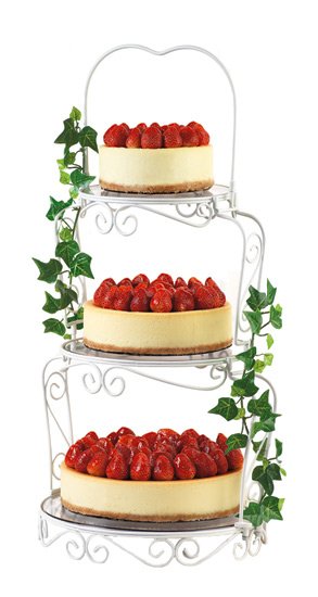 Simple single tier cheescake wedding cake