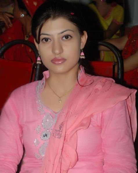 UAECHENNAITAMILNADUESCORTS GIRLS FOR FRIENDSHIP