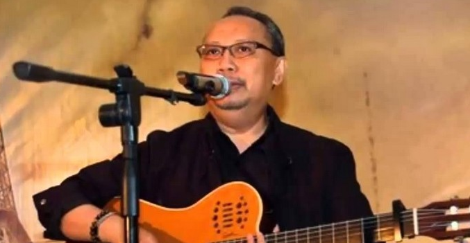 Kumpulan Lagu Mp3 Terbaik Ebiet G Ade Full Album Seraut 