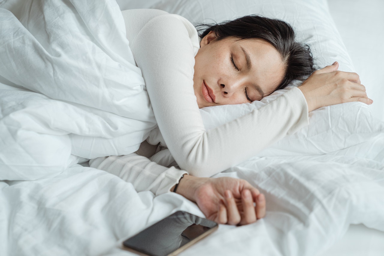 4 Tip Untuk Mendapatkan Tidur Berkualiti Dengan Eskayvie Mindtropic