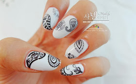 Simple Paisley nail