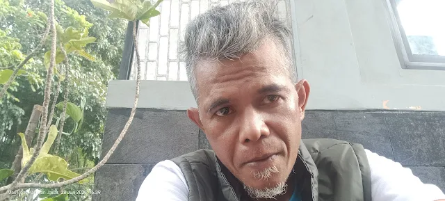 Tertawa di Atas Kebohongan: Sebuah Bercanda yang Membunuh Kepercayaan