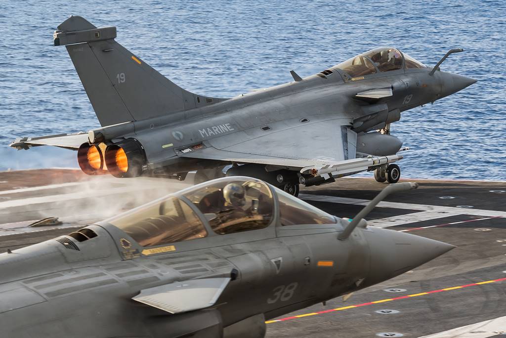 Visit to French aircraft carrier Charles de Gaulle involved in Clemenceau  mission - Blog Before Flight - Aerospace and Defense News