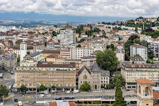 Chapelle du Valentin am Place de la Rippone in Lausanne, gesehen von Turm der Kathedrale.