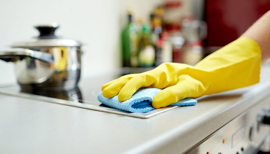 9 خطوات لتنظيف مطبخك قبل السفر لقضاء اجازتك