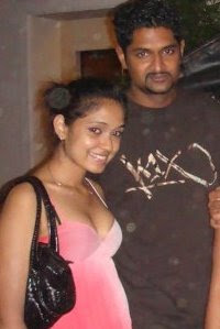 Iraj weeraratneWith his Girl friend at SriLankanMasala.BlogSpot.com