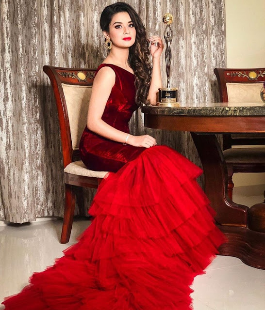 Avneet Kaur Picture and Wallpapers | Avneet Kaur | Avneet Kaur Pics 2020