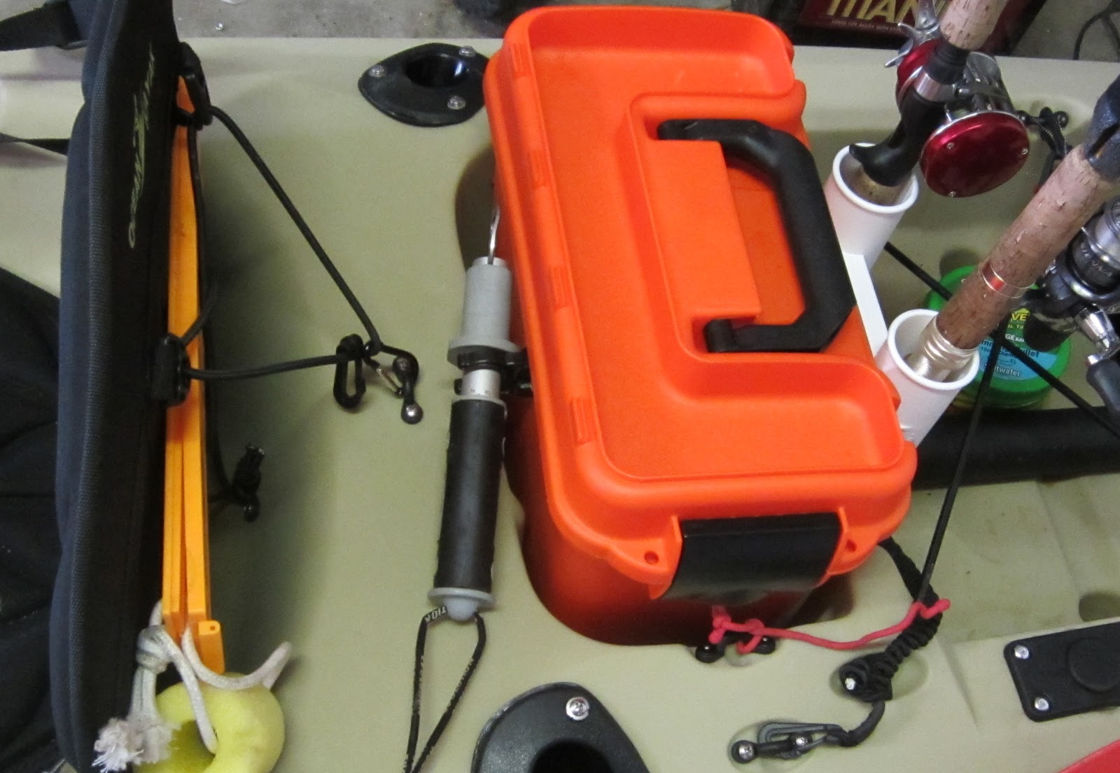 The Unlucky Hunter: Kayak Rigging - Upgraded Plano Dry Box
