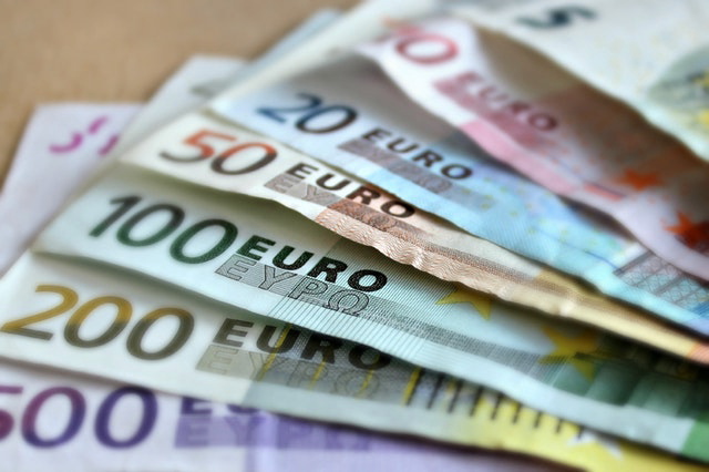 Several types of Euro paper currency