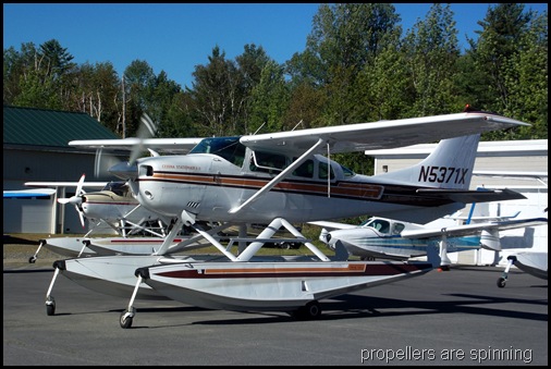 Seaplane fly in 042