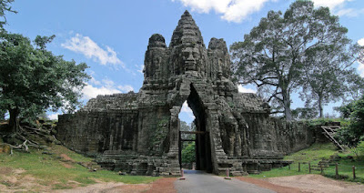 Angkor Thom tourism 