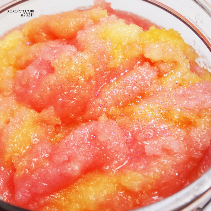 xoxoJen's swatch of KBShimmer Fresh Peach sugar scrub
