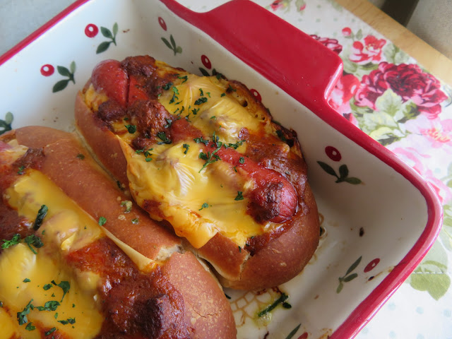 Chili Cheese Dog Boats