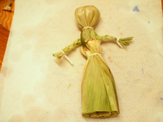 corn husk doll skirt