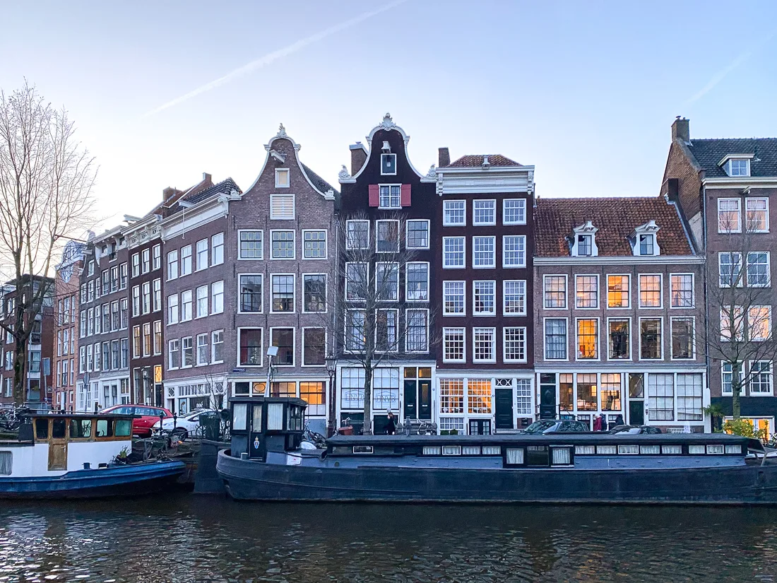 3 day amsterdam itinerary, best things to do in amsterdam, amsterdam canal houses