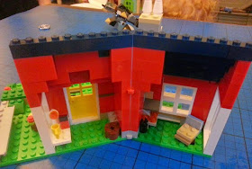 Inside skateboarders cottage 31009 LEGO