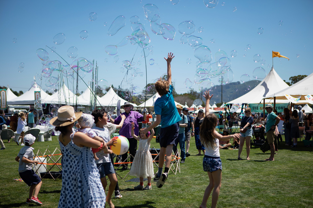 Sun & fun @ the Mill Valley Music Festival (Photo: Sean Reiter)