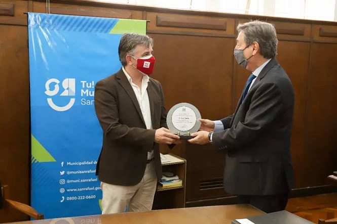 El intendente Emir Félix recibió al titular de la Cruz Roja Argentina