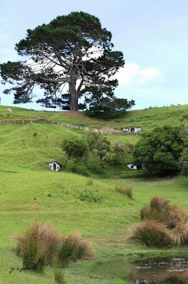 Desa Hobbiton Yang Terlupakan [ www.BlogApaAja.com ]