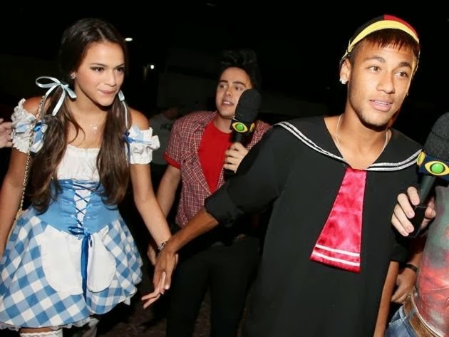 ALL SPORTS PLAYERS: Neymar Jr Girlfriend Bruna Marquezine 2014