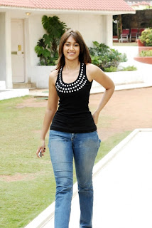 ileana hot images