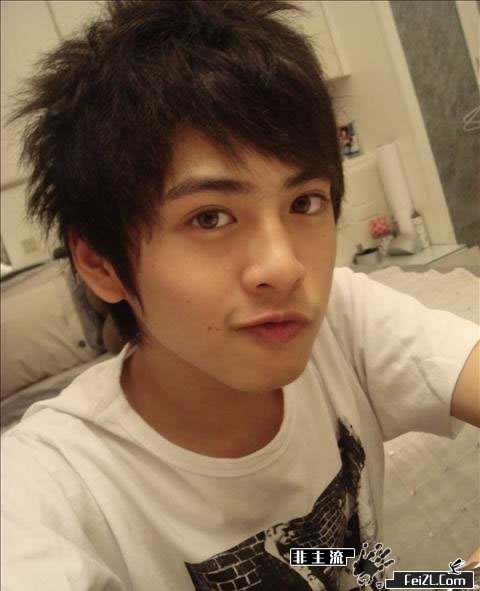 asian boy hairstyle. male korean hairstyle.