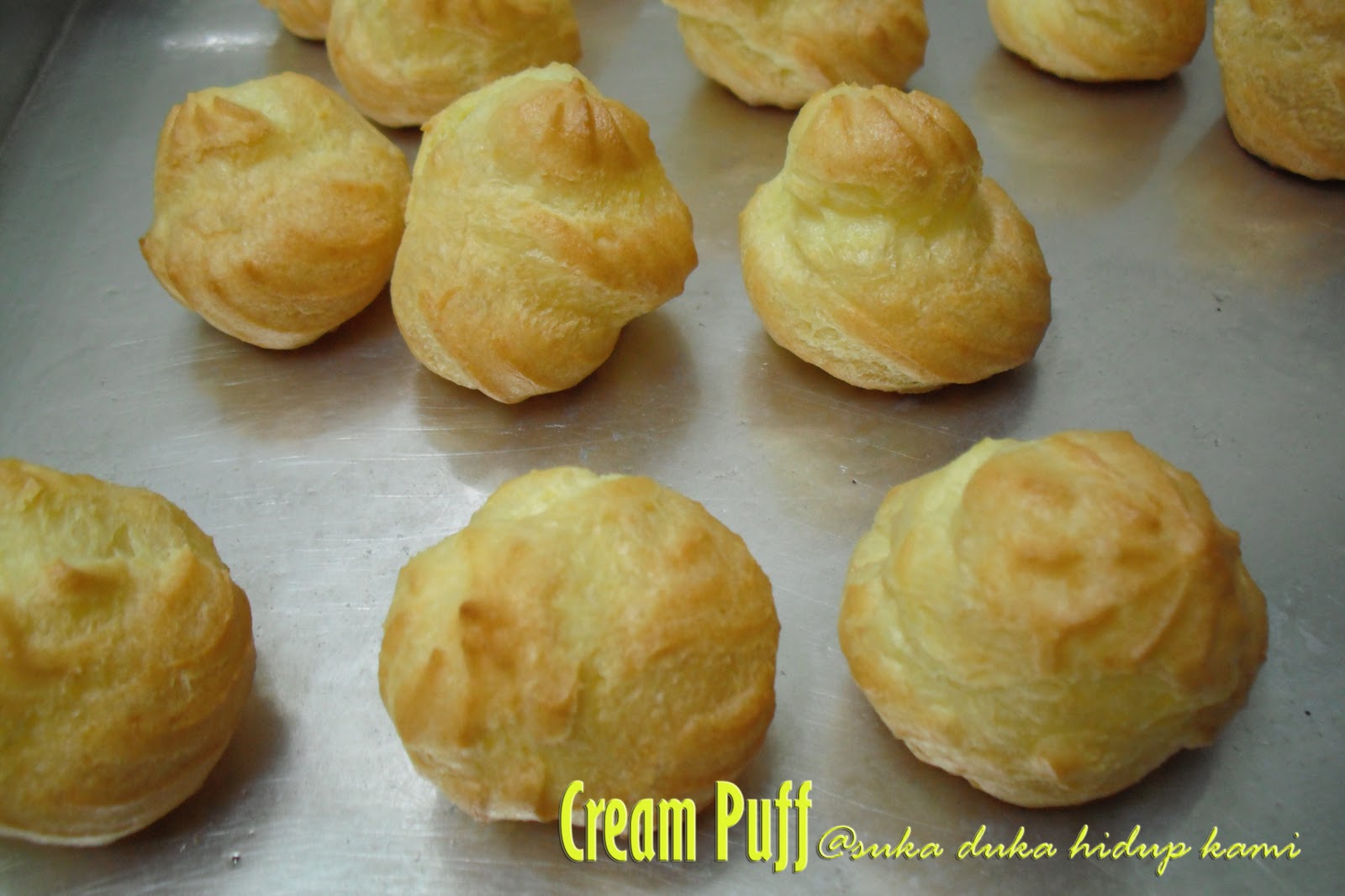 MeknaBlog BAKEatHOME: Cream Puff inti Cream Custard 