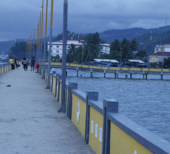 [http://FindWisata.blogspot.com] Jembatan Kuning Sibolga, Tempat Yang Cocok Melihat Sunset Dan Keindahan Laut Sibolga