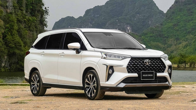 Mitsubishi Xpander 2022 cạnh tranh gay gắt Toyota Veloz Cross tại Việt Nam - 2 bom tấn MPV đọ option, giá bản tương ứng giống nhau từng xu - Ảnh 8.
