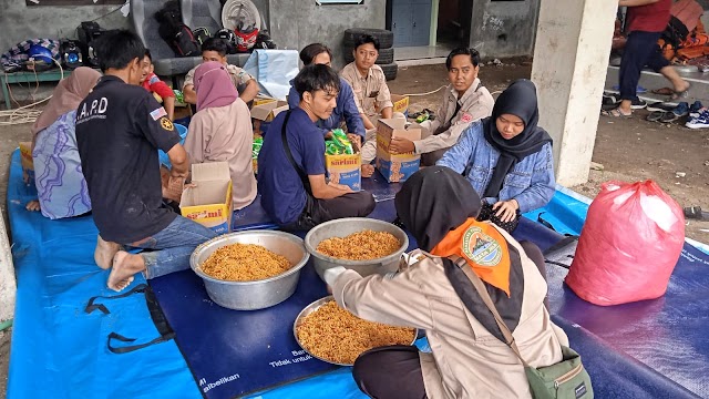 Dirikan Dapur Umum Sediakan Ribuan Porsi Makanan Siap Saji, Respon PMI Kebumen Atasi Dampak Banjir Patut Dipuji