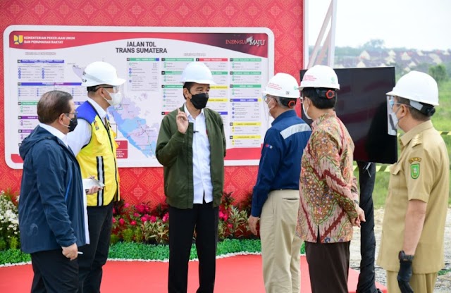 Jokowi:  Pembangunan Tol Pekanbaru-Padang Sudah Jalan 40 Km