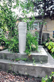 İdrîs-i Bitlisî’nin mezarı