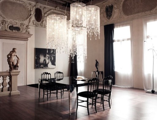 Dramatic Italia Dinning Room