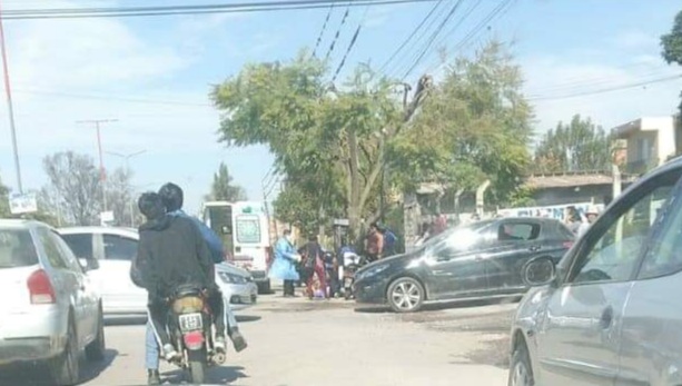 Choque entre dos motos sobre Av. Congreso y Las Palmeras 