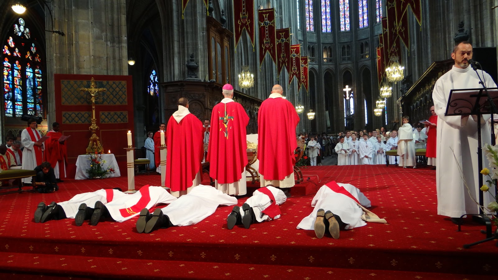 http://www.orleans.catholique.fr/galeries-photos/category/200-ordinations2014.html