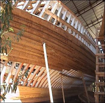 YACHT HOLIDAY TOURS IN TURKEY: BOAT VOYAGE WOODEN BOAT CONSTRUCTION