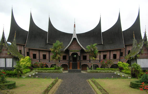  Rumah Adat Sumatera  Barat Rumah  Gadang Gambar dan 