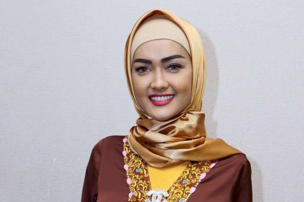 Julia Perez Meninggal Dunia Akibat Kanser