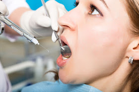 pacjentka u stomatologa