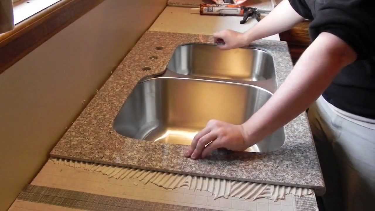 Cara Pasang Granit  Pada Kitchen Set untuk Mengubah 