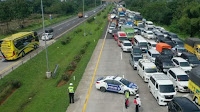 Info Mudik: Polisi terapkan sistem satu arah mulai dari KM 72 Jalan Tol Cipali