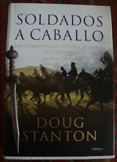 Portada del libro Soldados a caballo, de Doug Stanton