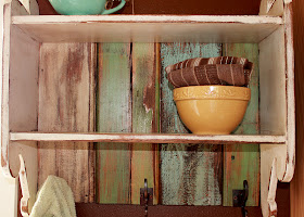 shelf remix http://bec4-beyondthepicketfence.blogspot.com/2011/10/little-shelf-remix.html