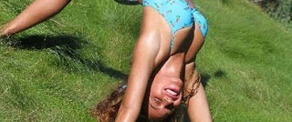 PHOTO. Beyoncé fait du yoga en bikini