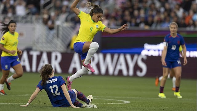 Brasil perde título para Estados Unidos em jogo truncado; assista