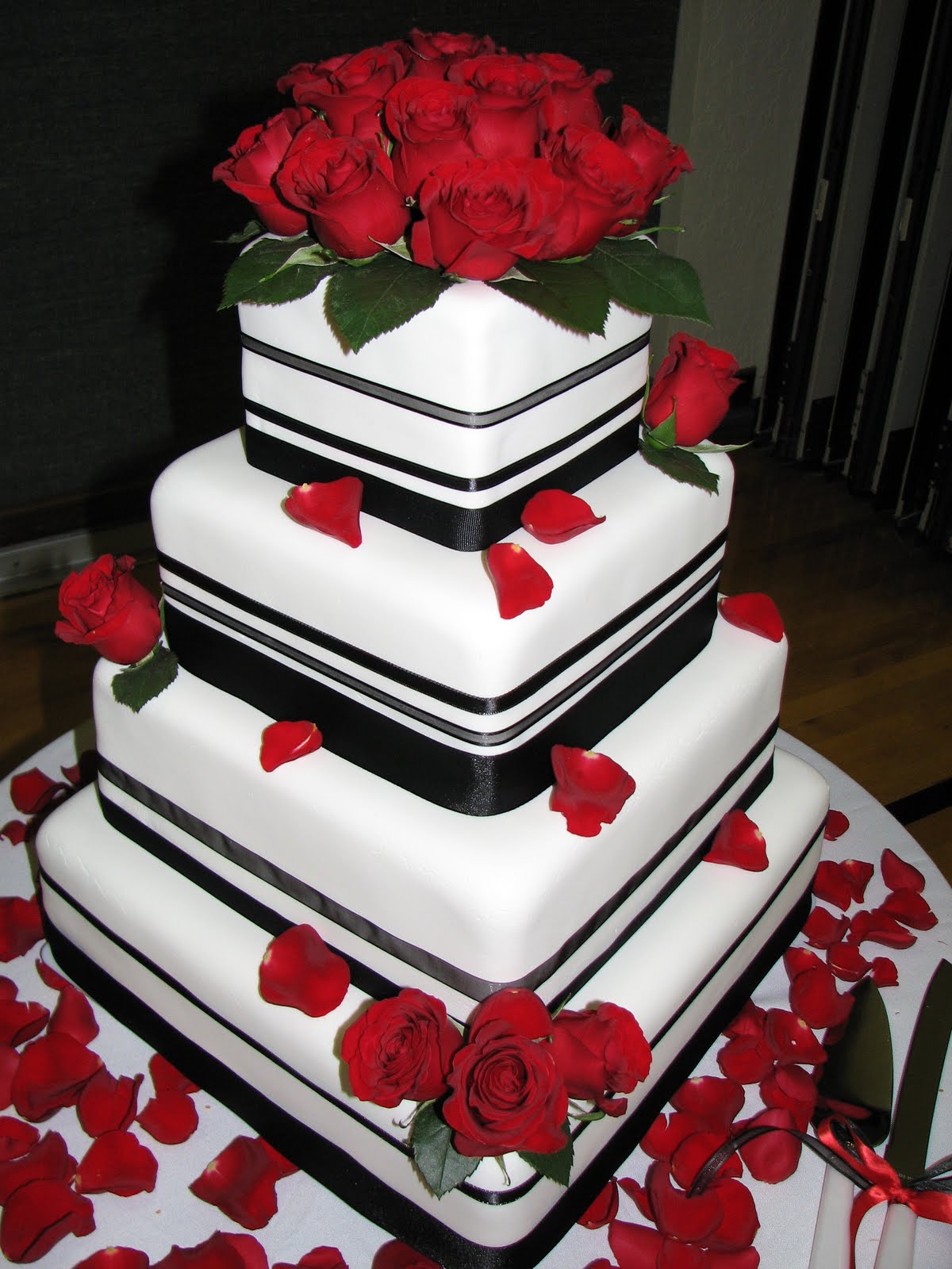 Fondant Black/Red Wedding Cake